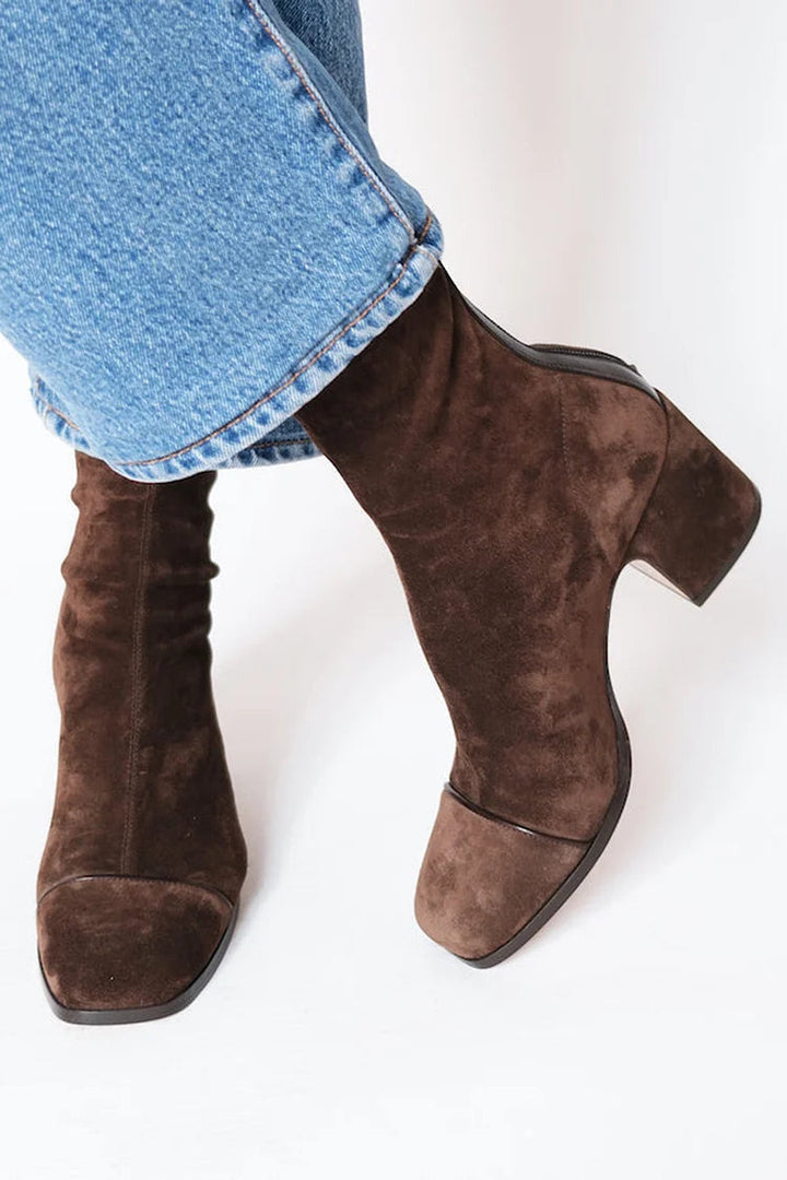 Eva™ | Elegant Heeled Boots