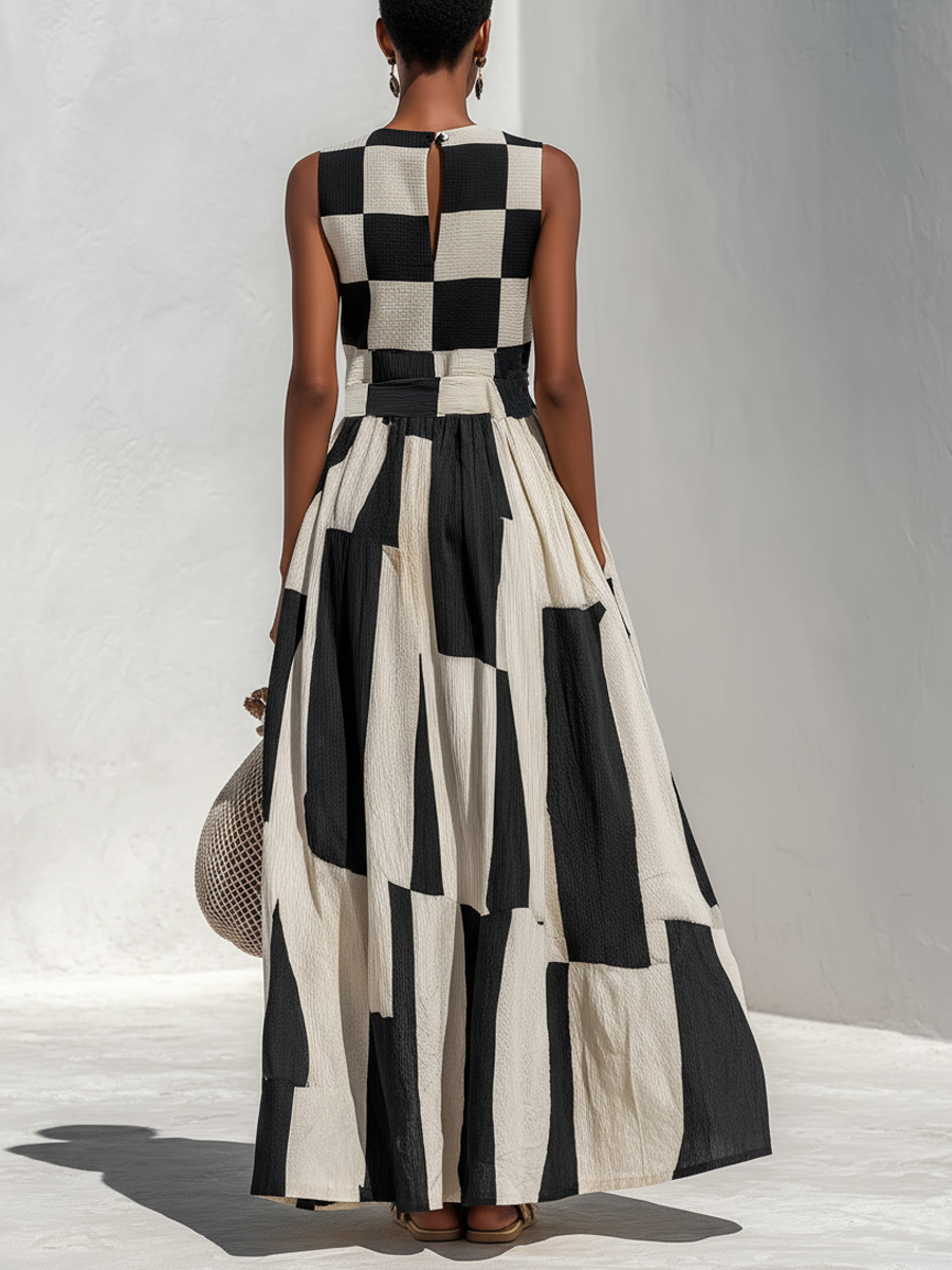 Elira™ | Contemporary Contrast Maxi Dress