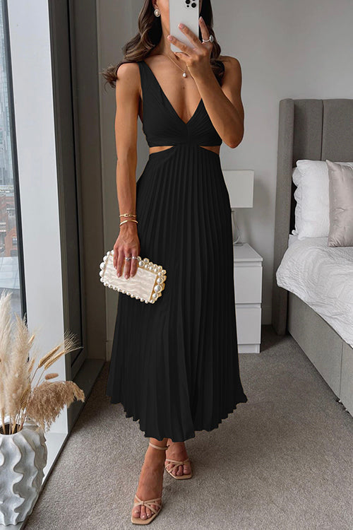 Liora™ | Pleated Cut-Out Midi Dress
