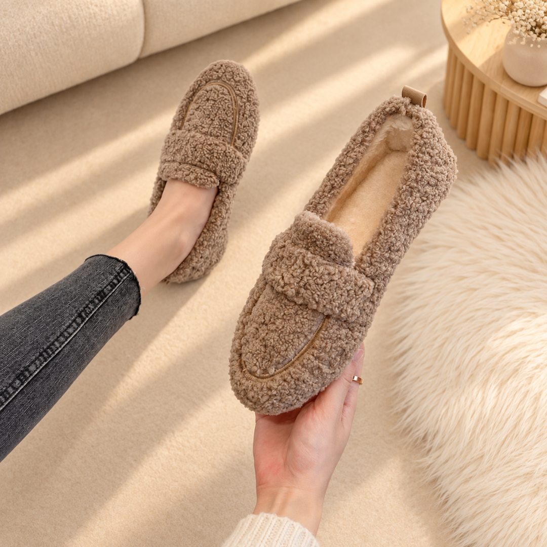Lou | Cozy Teddy Slippers