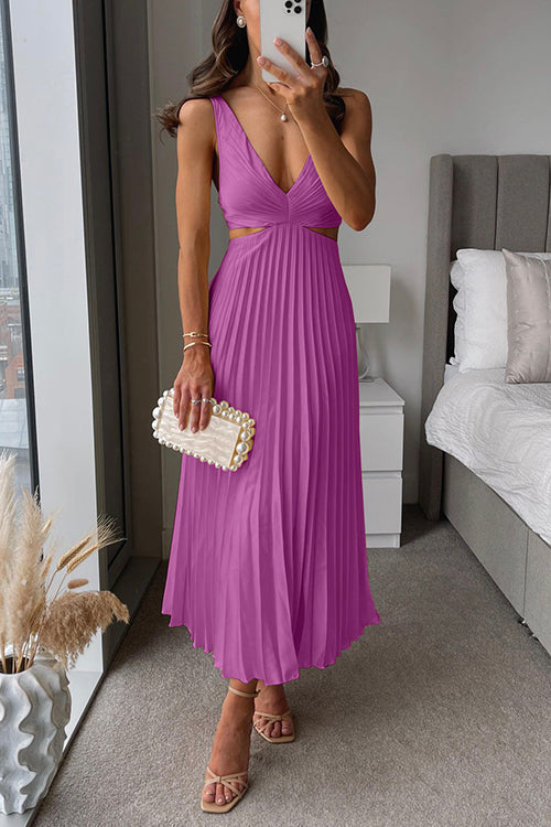 Liora™ | Pleated Cut-Out Midi Dress
