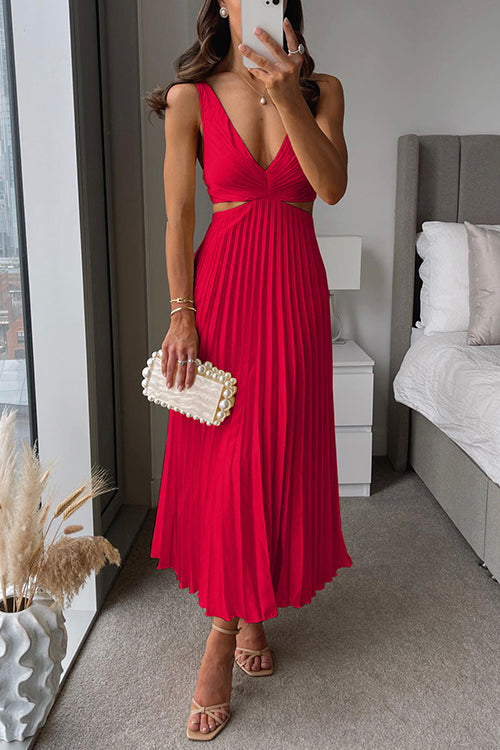 Liora™ | Pleated Cut-Out Midi Dress