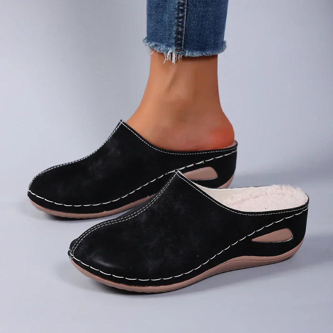 Orthopedic Slippers with Daily Comfort and Timeless Home Style