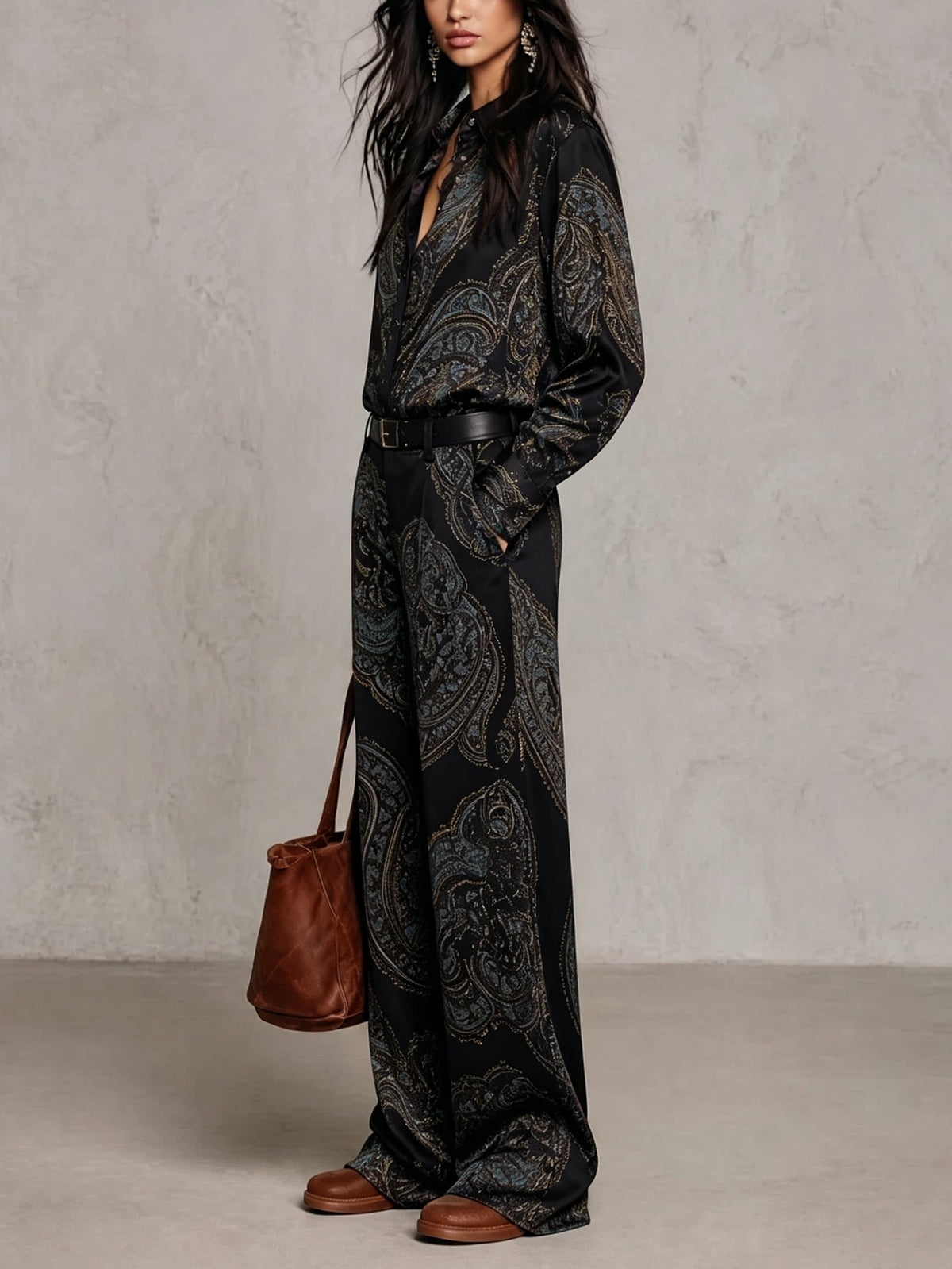 Complete Satin Shirt with Long Sleeves in Burgundy-Purple Paisley Print and Wide Pants