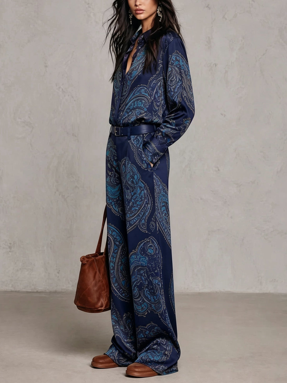 Complete Satin Shirt with Long Sleeves in Burgundy-Purple Paisley Print and Wide Pants