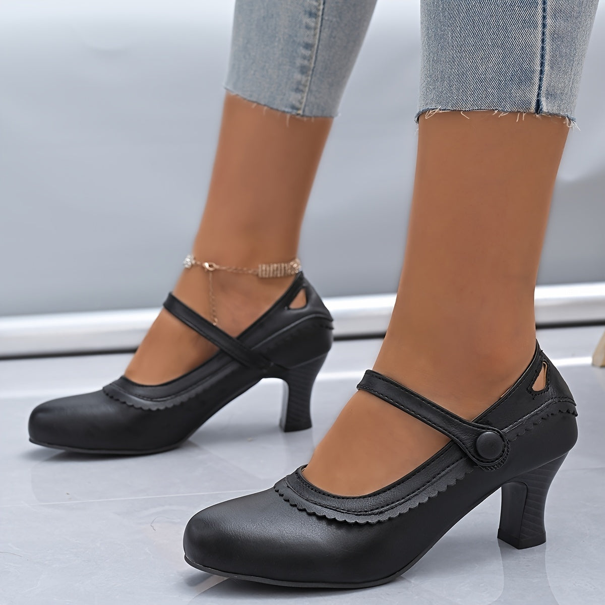 Linais | Retro elegance and modern comfort