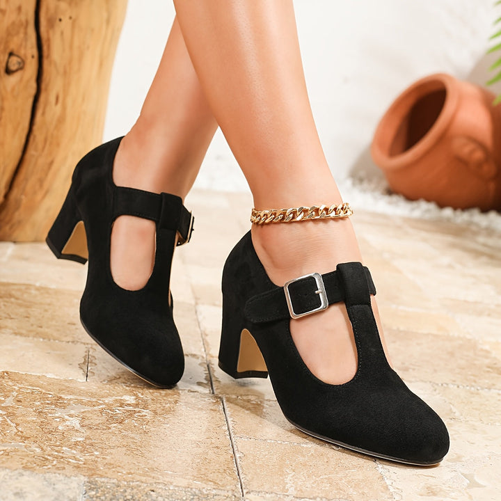 Lola – Stable elegance and guaranteed comfort